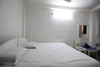 Hotel Green Palace East Delhi, New Delhi 4